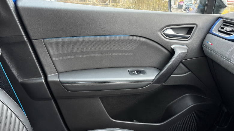 Renault Symbioz 1.6 E-Tech FHEV 145 Iconic Esprit Alpine 5dr Auto Hybrid Estate